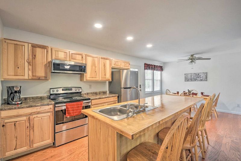 Furnished Finder property 379862_1 photo 2