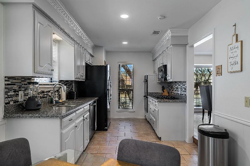Furnished Finder property 379881_1 photo 11