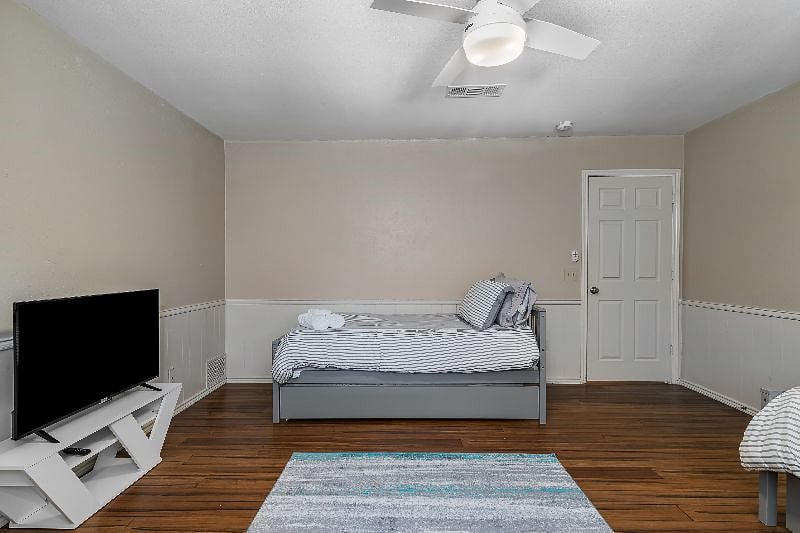 Furnished Finder property 379881_1 photo 26