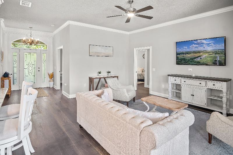 Furnished Finder property 379909_1 photo 2