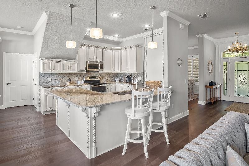 Furnished Finder property 379909_1 photo 4