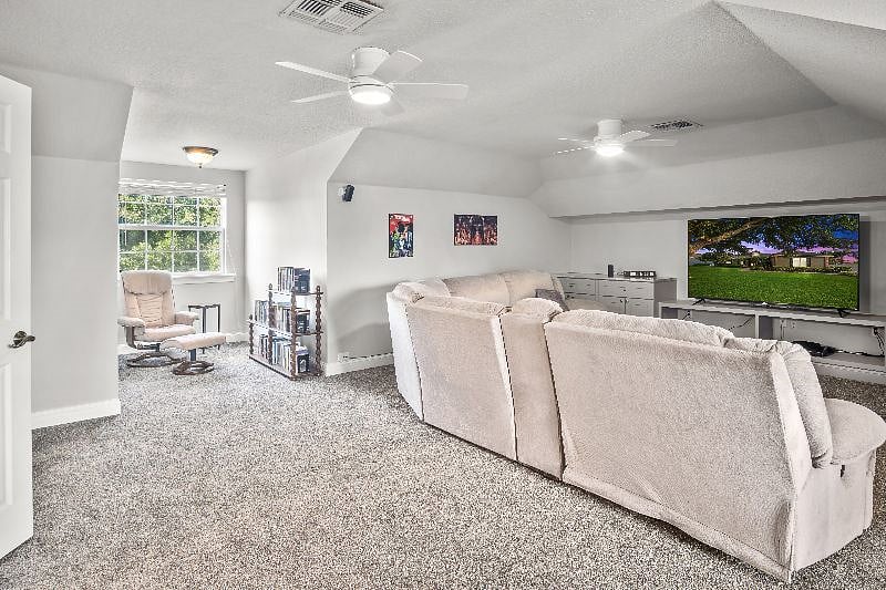 Furnished Finder property 379909_1 photo 22