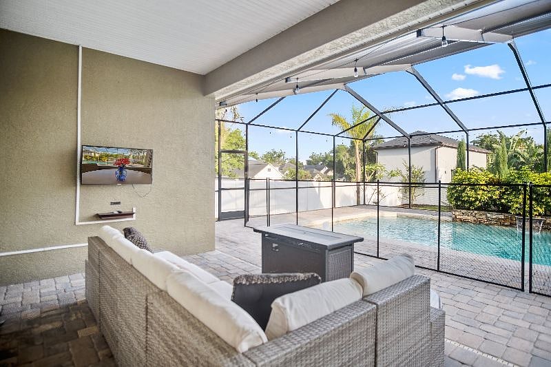 Furnished Finder property 379909_1 photo 27