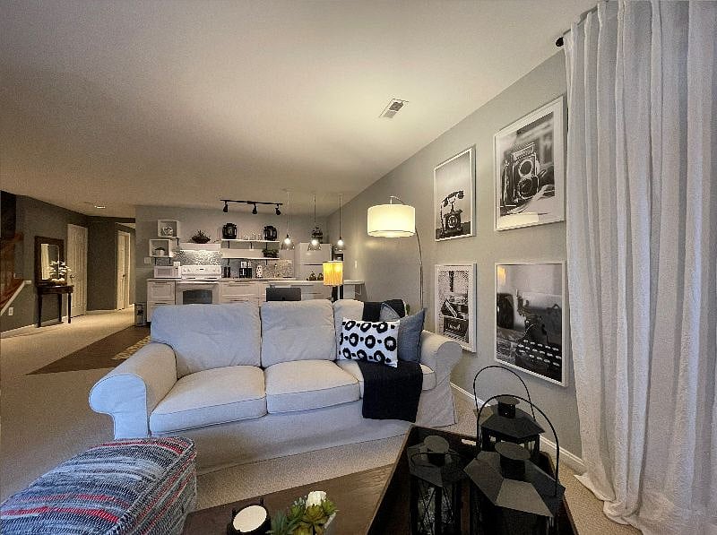 Furnished Finder property 379953_1 photo 6