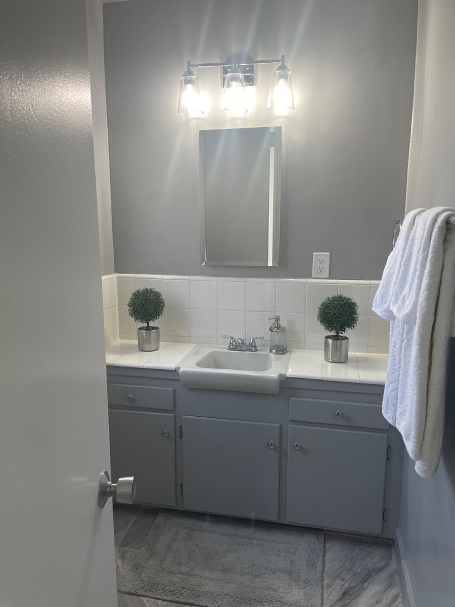 Furnished Finder property 379972_1 photo 10