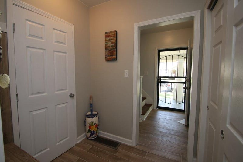 Furnished Finder property 379981_1 photo 3