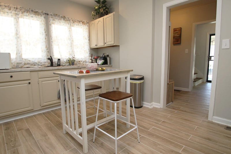 Furnished Finder property 379981_1 photo 8