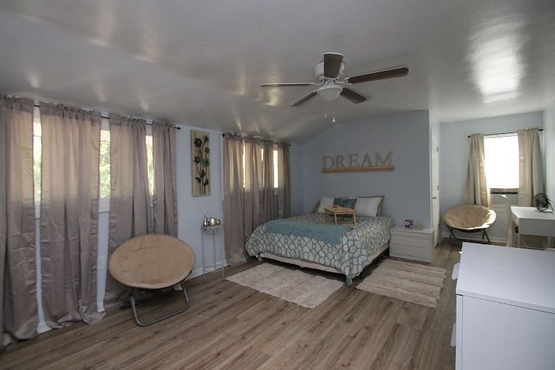Furnished Finder property 379981_1 photo 12