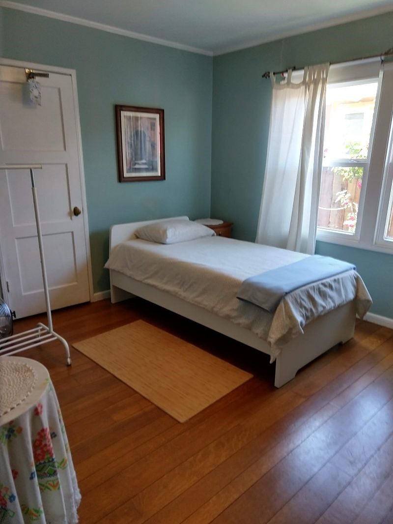 Furnished Finder property 379998_1 photo 1