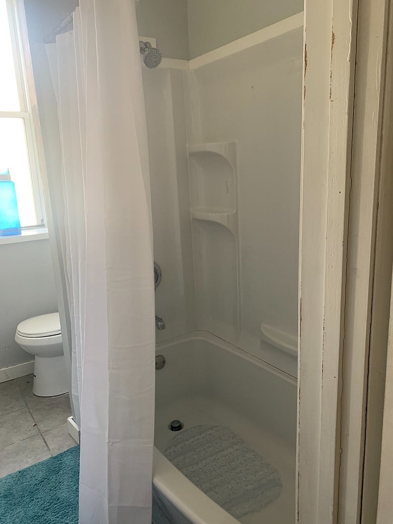 Bathroom photo 2