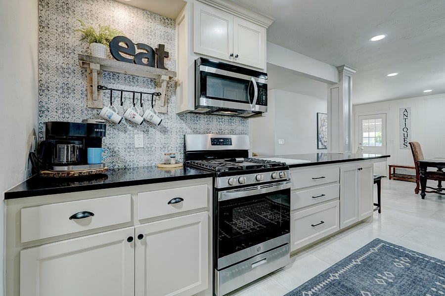 Kitchen with quartz countertops
