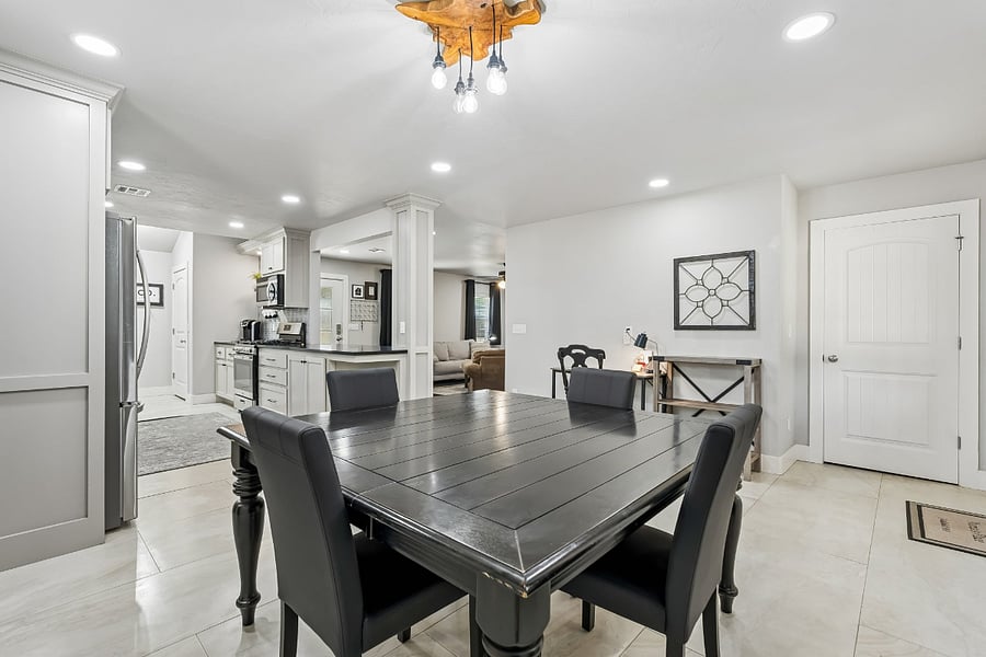 Furnished Finder property 380022_3 photo 21
