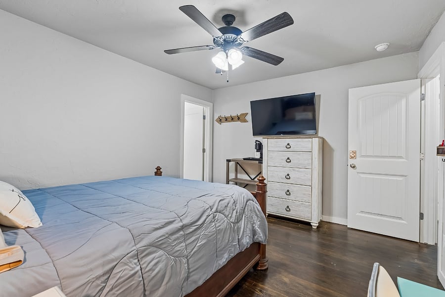 Furnished Finder property 380022_3 photo 39