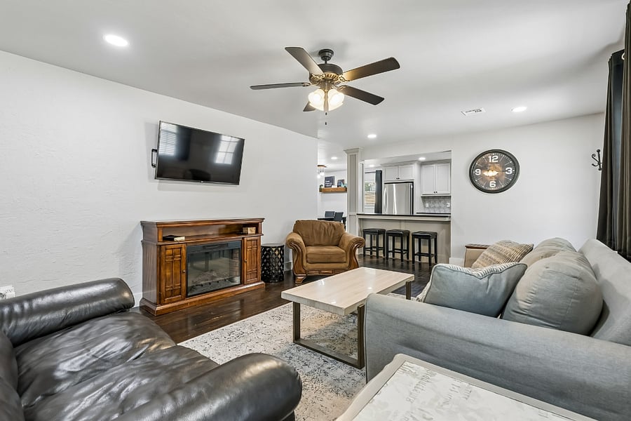 Furnished Finder property 380022_3 photo 3