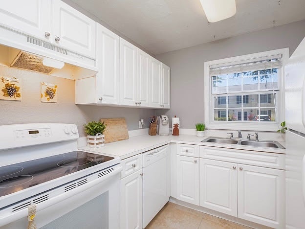 Furnished Finder property 380072_1 photo 11