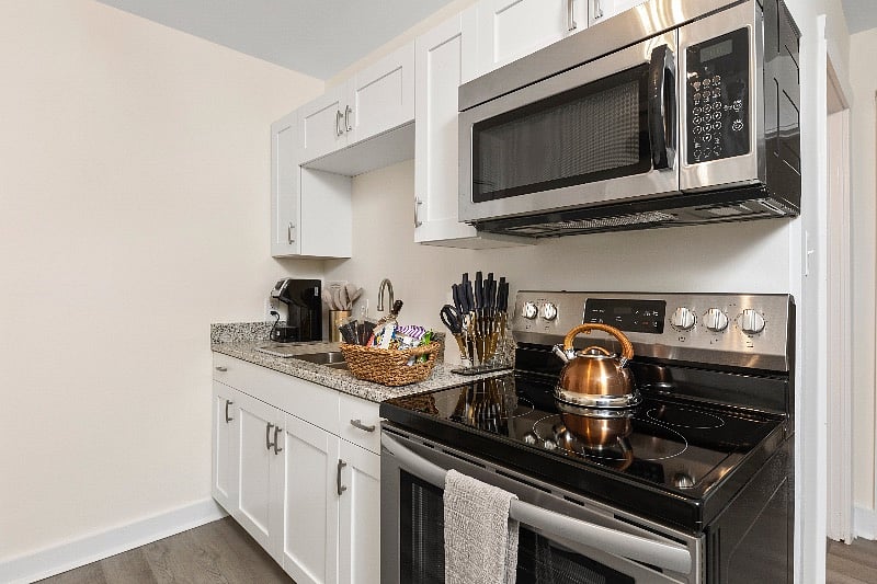 Furnished Finder property 380154_1 photo 10