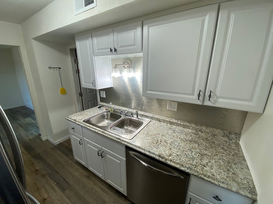 Furnished Finder property 380206_1 photo 2