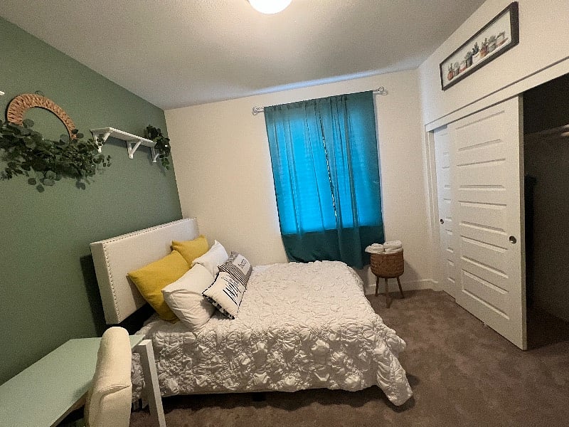 Furnished Finder property 380232_1 photo 25