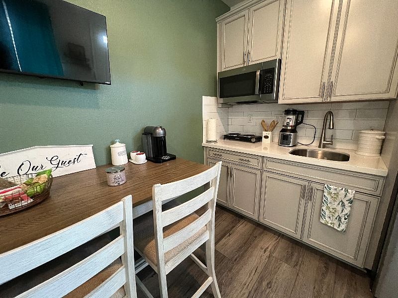 Furnished Finder property 380232_1 photo 15