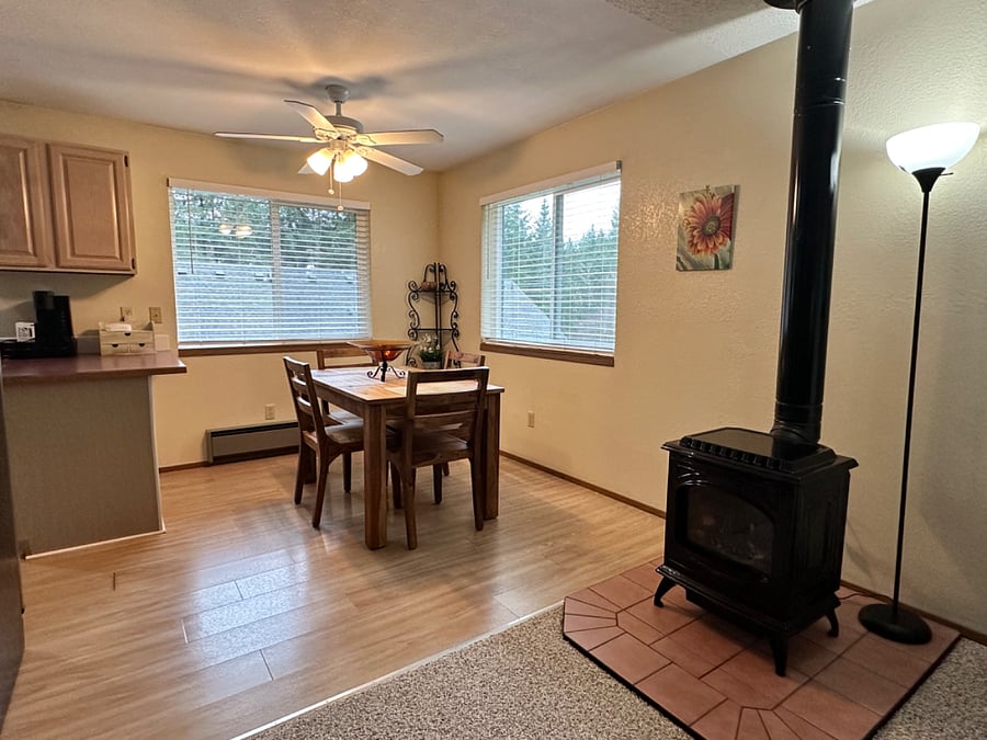 Furnished Finder property 380338_1 photo 6