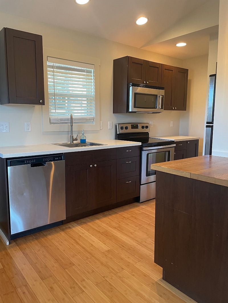 Furnished Finder property 380368_1 photo 6