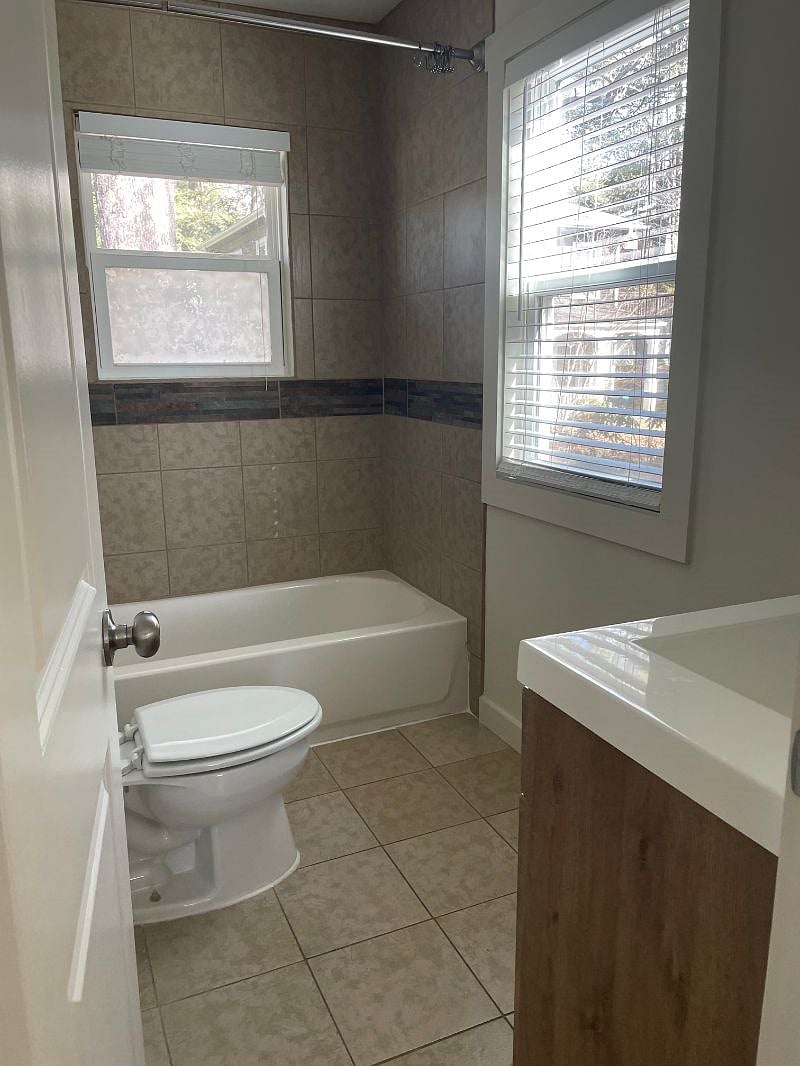 Furnished Finder property 380368_1 photo 13