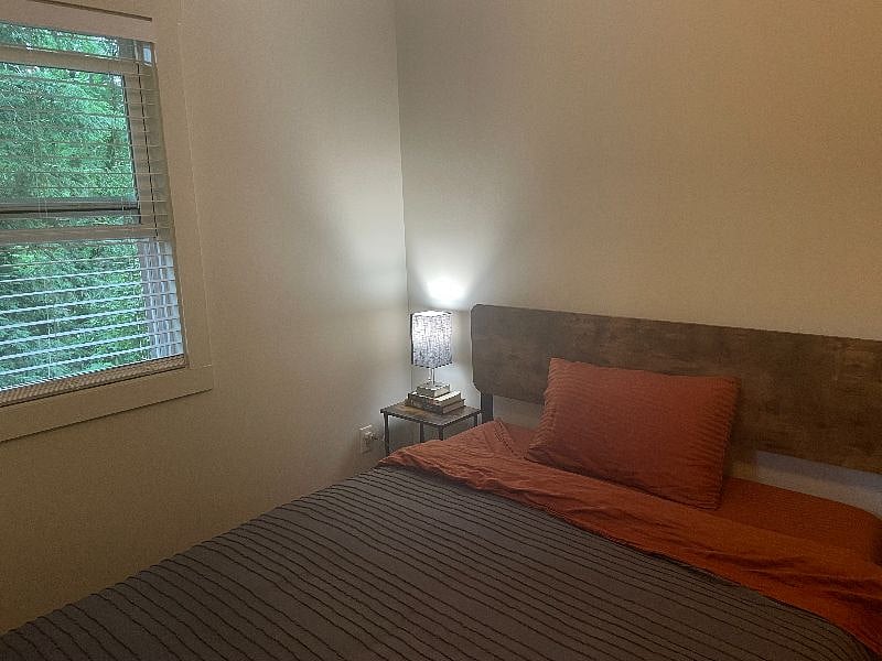 Furnished Finder property 380368_1 photo 9