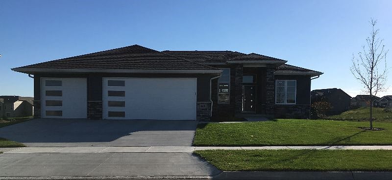 Furnished Finder property 380375_1 photo 1