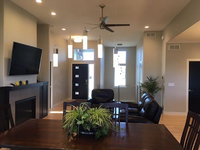 Furnished Finder property 380375_1 photo 8