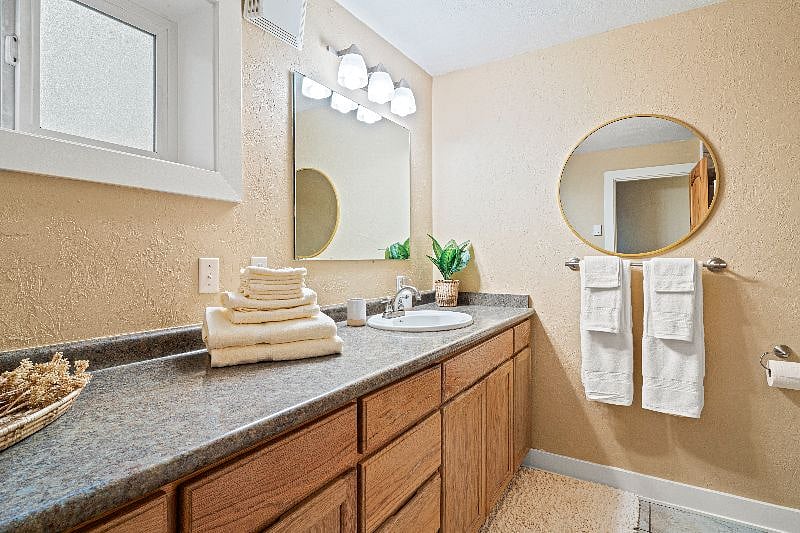 Furnished Finder property 380494_1 photo 14