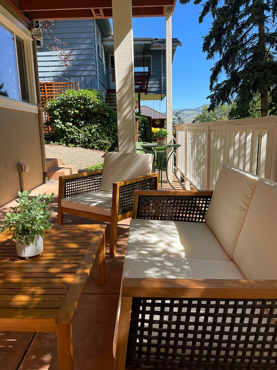 Furnished Finder property 380494_1 photo 3