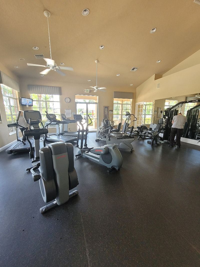Furnished Finder property 380500_1 photo 14