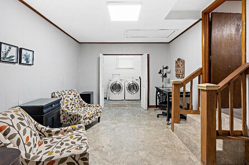 Living room 3 with washer/ dryer closet and dry bar