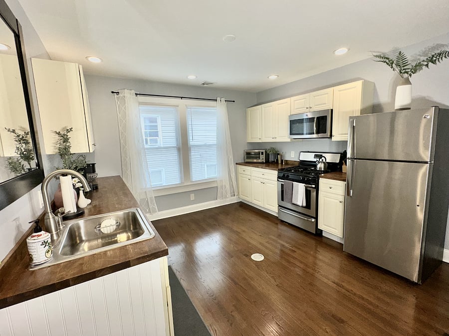 Furnished Finder property 380535_2 photo 5