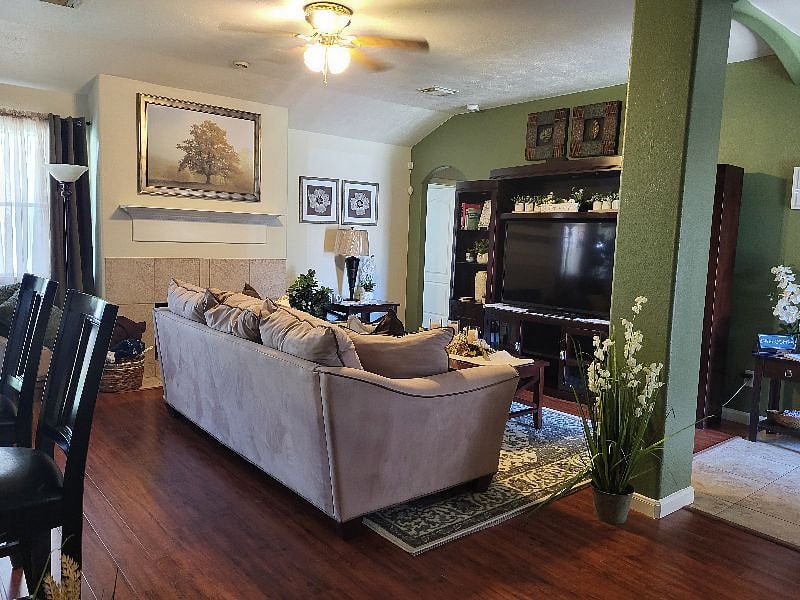 Furnished Finder property 380539_1 photo 5