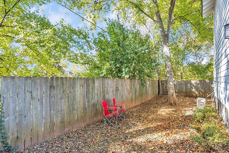 Furnished Finder property 380548_1 photo 11