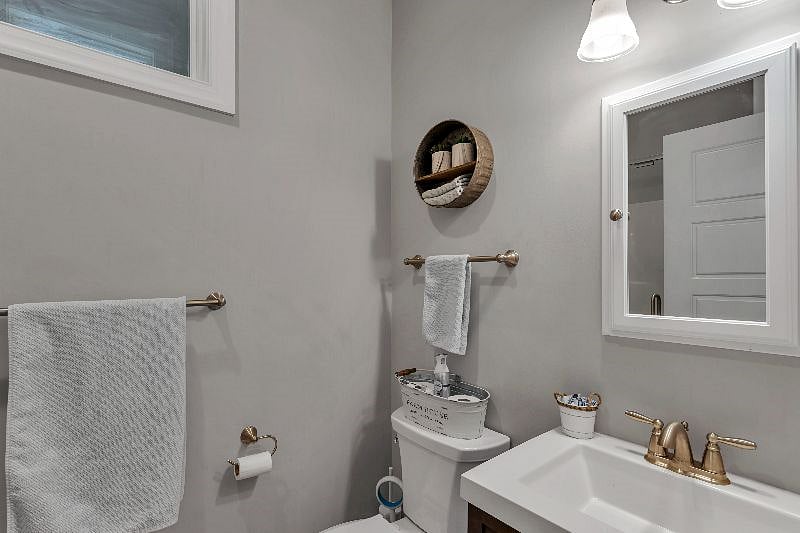 Furnished Finder property 380548_1 photo 9