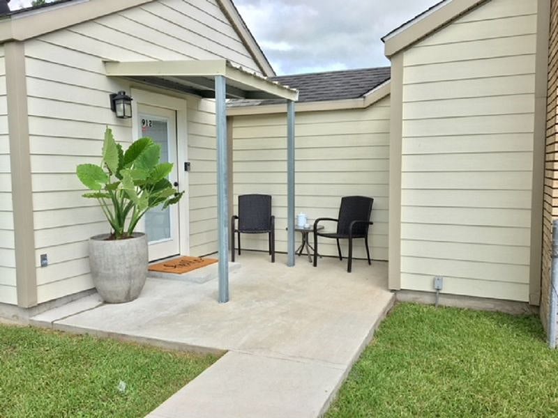 Furnished Finder property 380558_1 photo 2
