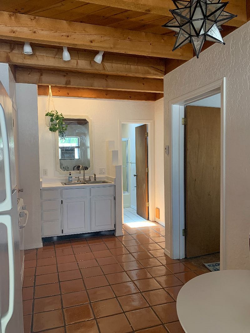 Furnished Finder property 380582_1 photo 4