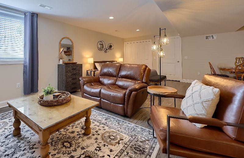Furnished Finder property 380611_1 photo 4