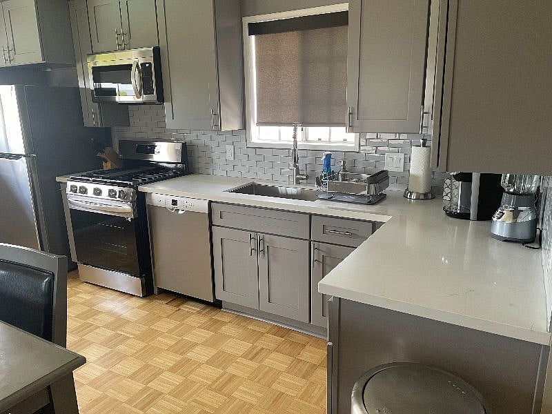 Furnished Finder property 380650_1 photo 6