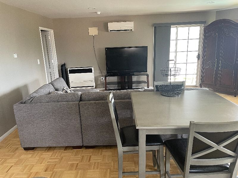 Furnished Finder property 380650_1 photo 9