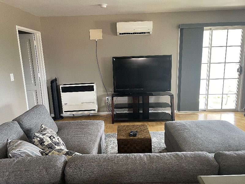 Furnished Finder property 380650_1 photo 8