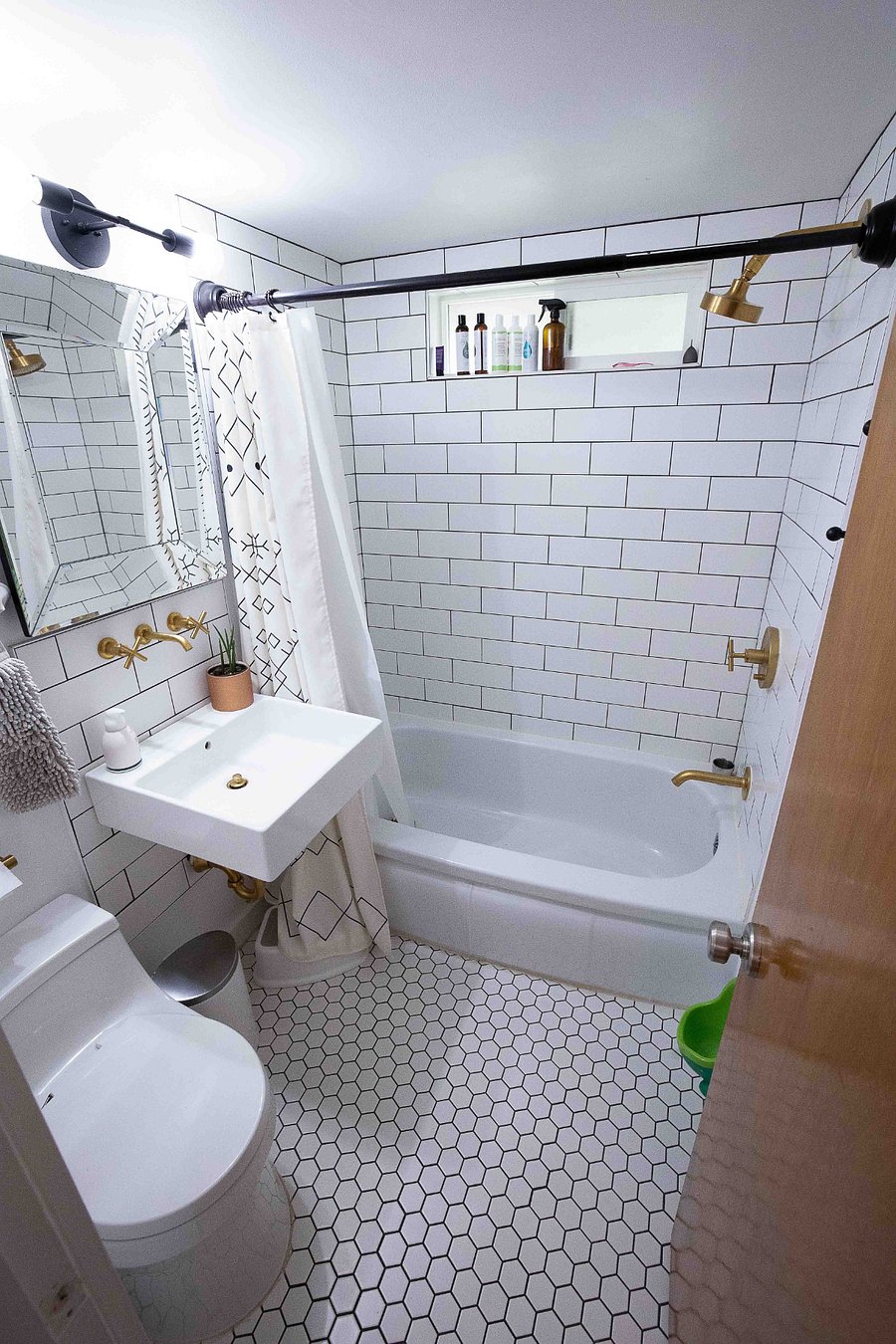 Furnished Finder property 380665_1 photo 12