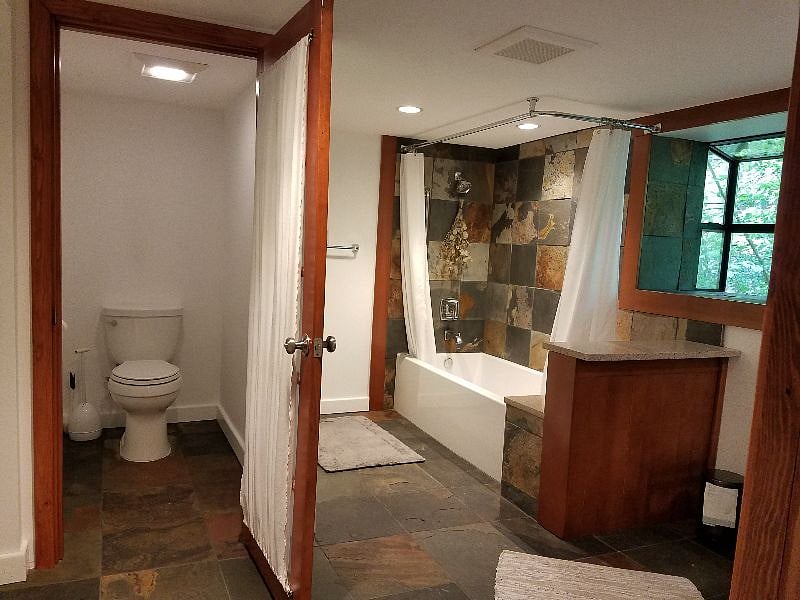 Furnished Finder property 380671_1 photo 3