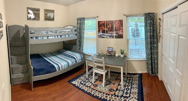 Comfy Full/Twin Bunk Bed w/ Storage Drawers Downstairs Back of The House
