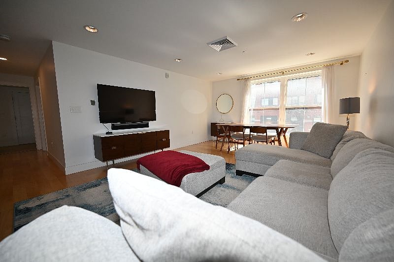 Furnished Finder property 380784_1 photo 11