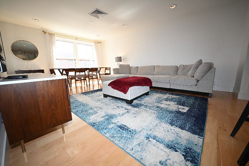 Furnished Finder property 380784_1 photo 13