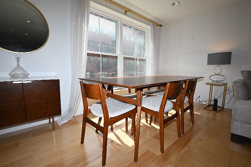 Furnished Finder property 380784_1 photo 17