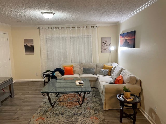 Furnished Finder property 380788_1 photo 2